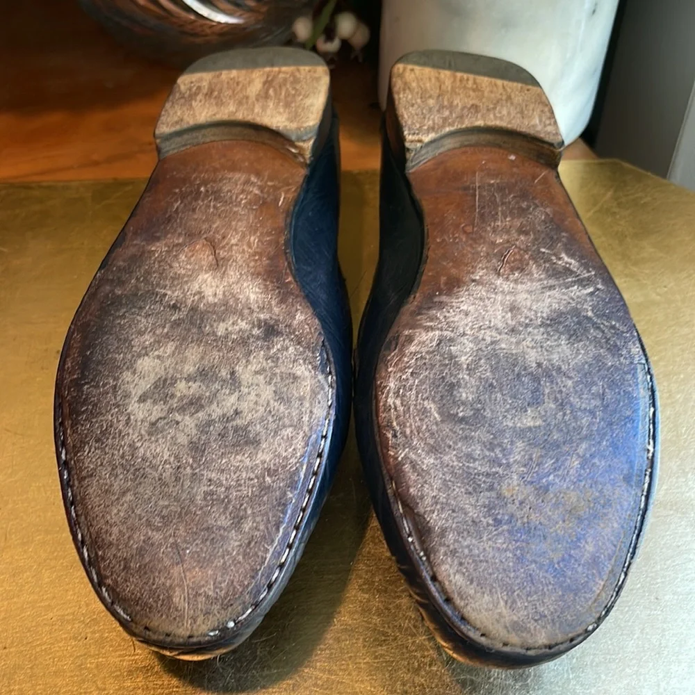 Gucci Black Leather Tassel Loafers